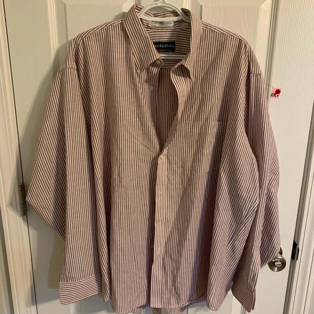 EUC Manhattan Shirtmakers red striped button up shirt